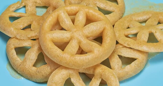 alimento, aperitivo, aislada, desayuno, pan, cebolla, bombones, blanco, frita, postre, pretzel, cookies, pasteler&iacute;a, anillas, boller&iacute;a, asado, caf&eacute;, delicioso, comida, bagel, azucarar, apetitoso
