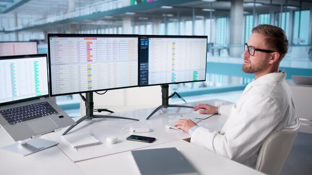 Healthcare Analyst Utilizing Data For Hospital Billing