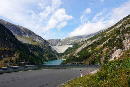 Blick auf Galgenbichl-Speicher im Maltatal