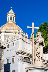 Statue of Faith and Badia Dome