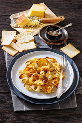 southern onion casserole with cheese and crackers