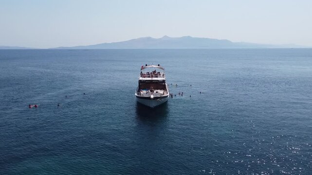 Greek Islands by Drone: A Cinematic Journey Over Meteora, Corfu and Koufonisia Across the Aegean and Ionian Seas

Discover Greece from a breathtaking aerial perspective as a drone captures the raw bea