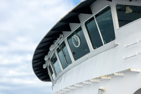 A big ship bridge