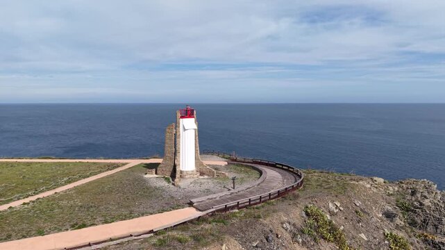 Le phare du cap Cerb&egrave;re en Pays Catalan dans le d&eacute;partement des pyr&eacute;n&eacute;es orientales en r&eacute;gion occitanie. (66290)