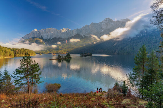Eibsee mit Zugspitze in Bayern, Deutschland
