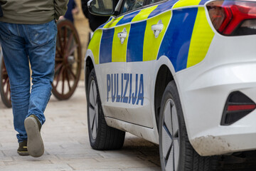 Policja Malta na patrolu w mieście, policja na wyspie