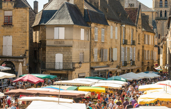 France, Midi-Pyr&eacute;n&eacute;es, Sarlat-la-Caneda