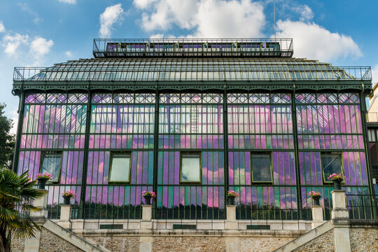 EU, France, Paris. Le Jardin de Plantes beautiful art nouveau greenhouse.  The Mexican Hothouse (serre mexicaine) built (1834&ndash;36) by Charles Rohault de Fleury