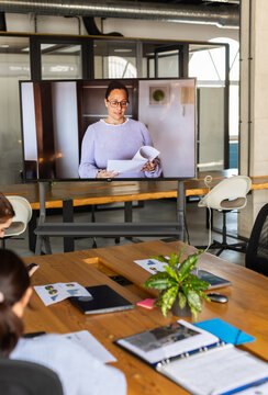 A TELEVISION RETRANSMITTING A CONFERENCE