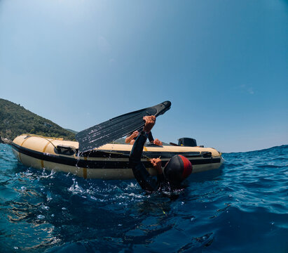 Diver goes out on a boat