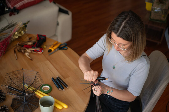Creating DIY candelabrum