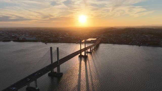 City of Aracaju, showing buildings and the bridge that gives access to the municipality of Barra dos Coqueiros
