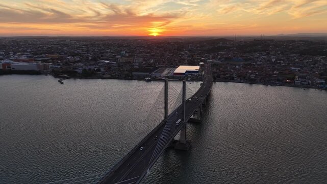 City of Aracaju, showing buildings and the bridge that gives access to the municipality of Barra dos Coqueiros