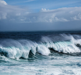 big sea wave