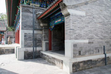 Fototapeta premium Gongwang Fu Palace Entrance, Beijing - Traditional Chinese Architecture