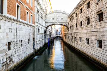 Naklejka premium View of the Bridge of Sighs in Venice (Italy)