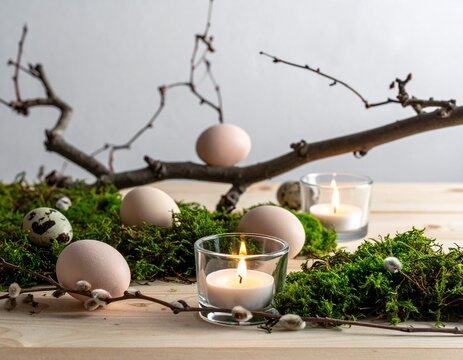 Nat&uuml;rliche Osterdeko mit Moos und Eiern