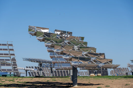 Close view of heliostat unit at Planta Solar 10
