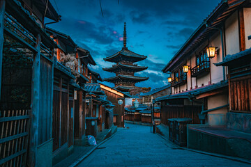 Obraz premium 日本 京都 東山 清水寺 八坂の塔の風景