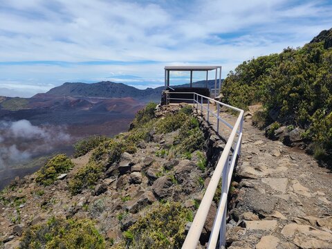 The Leleiwi overlook offers jaw dropping views into the crater below