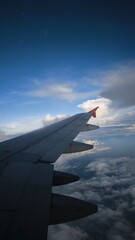 Obraz premium wing of airplane