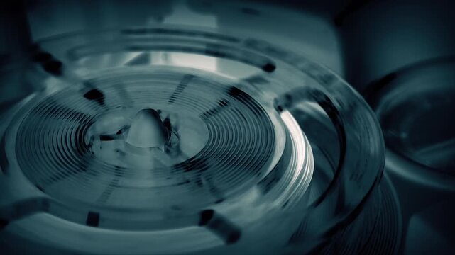 Reel Playing On Machine Inverted View Loop