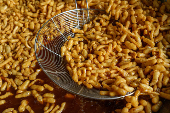 Mini crispy Pa Tong Ko