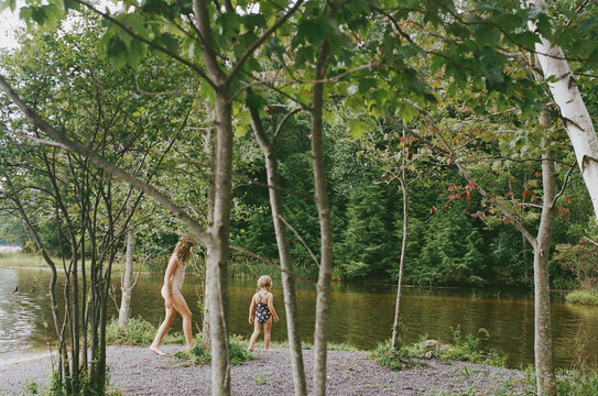 Lakeside Exploring