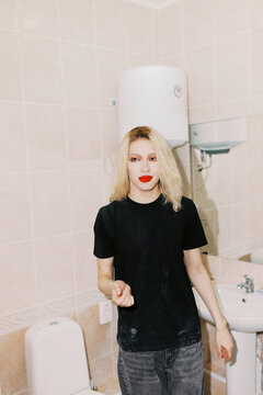 Story about Person with amazing makeup and blond  wig