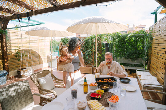 Family lunch in the patio