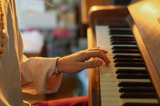 
pianist's hand on the keys
