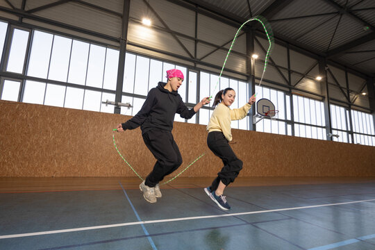 Double Jump Teamwork Rope Exercise