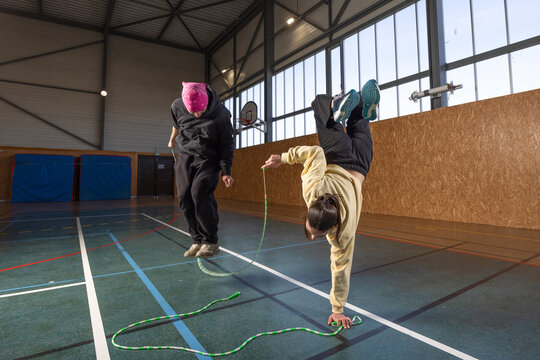 Dynamic Double Dutch Performance 