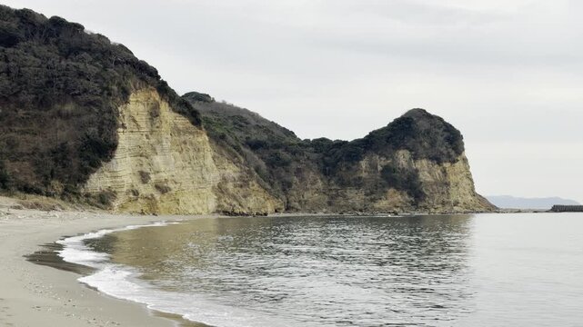 千葉 海岸 海 岩 岩場 岩肌 幻想的 ダイナミック 砂浜 ビーチ 海水浴 撮影スポット