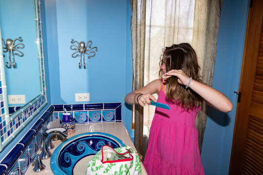 Teenager comb hair comb portrait 