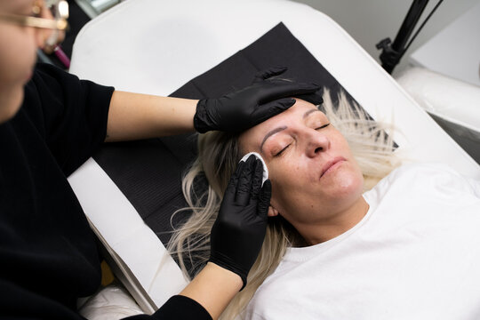 Professional Microblading Procedure for Eyebrow Enhancement