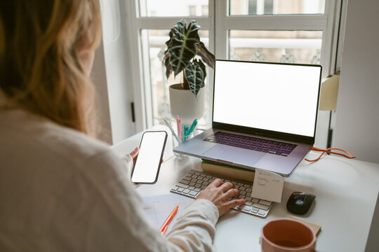 Working Blank screen Laptop and Smartphone