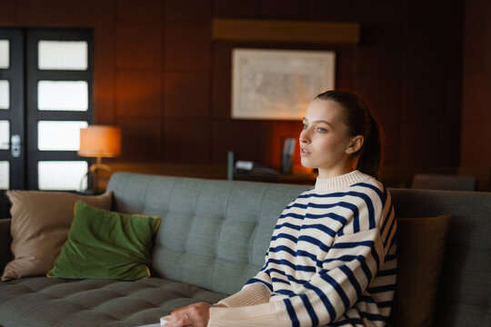 A woman at a psychologist's appointment
