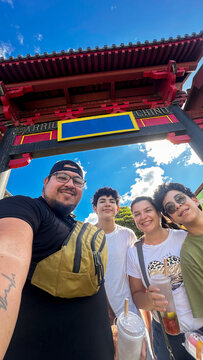 Family outing at Chinatown gate