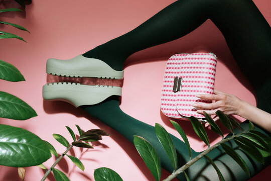 Fresh fashion with trendy bag