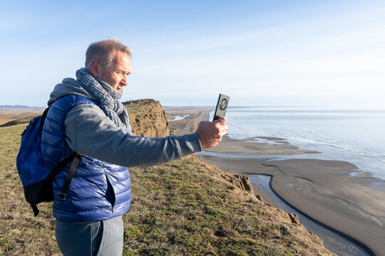 Capturing the Ocean View from a Cliff