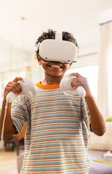 Virtual Reality Headset gaming 