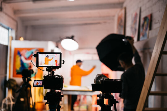 Filming an art tutorial in studio

