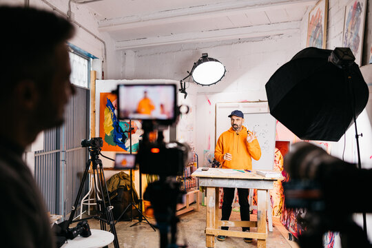 Visual artist presenting during livestream

