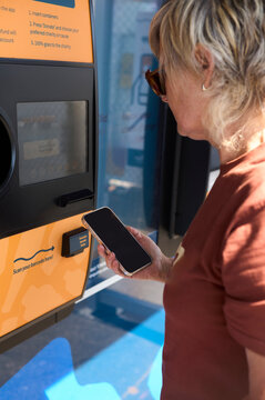 Recycling station encourages sustainable habits in urban area