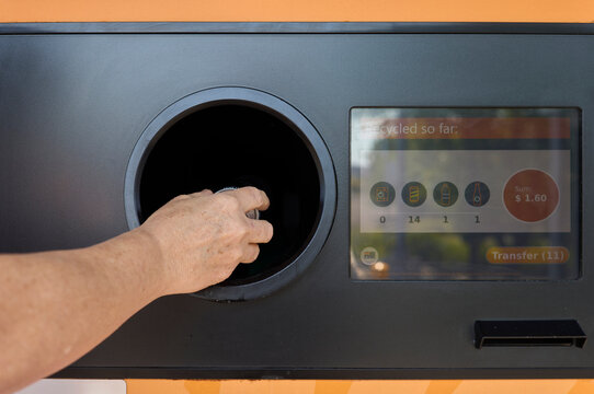 Recycling station enables sustainable waste management and education