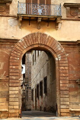 Naklejka premium The historic medieval center of the Italian hill town of Colle di Val d' Elsa, Siena, Tuscany