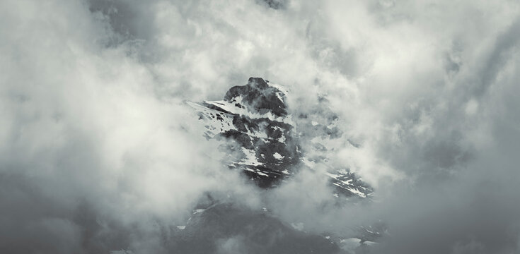 Panorama sur le mont Viso, Italie

