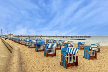 In Reih und Glied - In K&uuml;hlungsborn