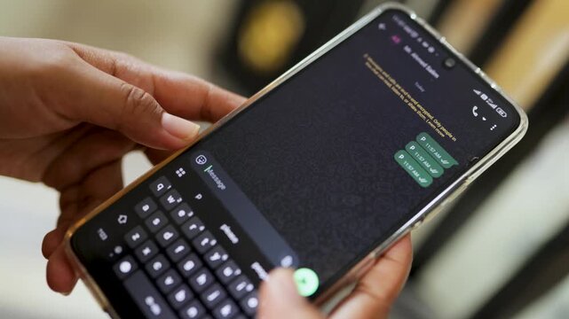 Waiting For Reply Concept On Smartphone. Sending Multiple &ldquo;P&rdquo; Messages To Get Attention, mean Ping